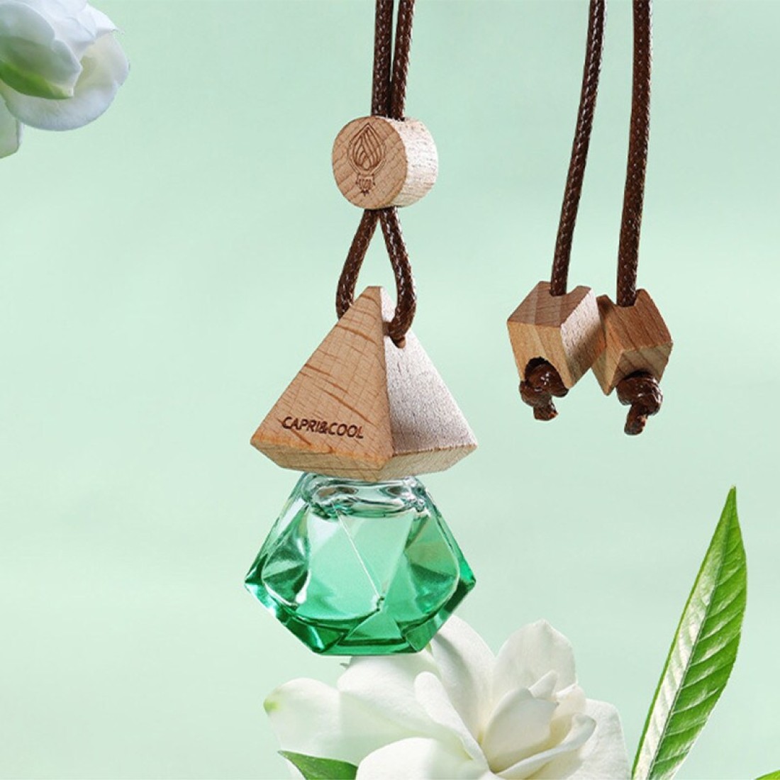 زجاجة ناشرة عطر صغيرة معلقة للسيارة - معطر جو للسيارات والمساحات الصغيرة، 10 مل
