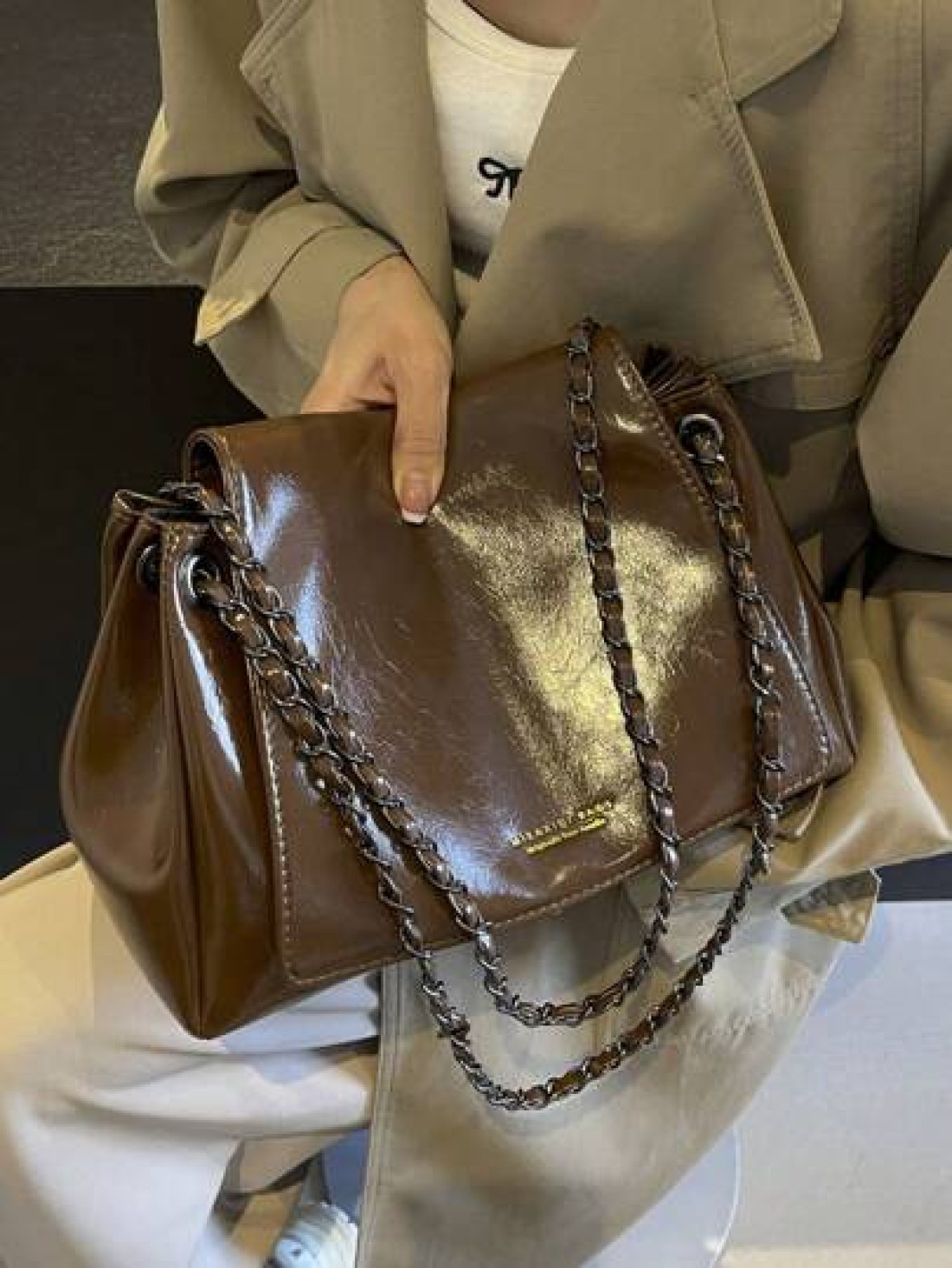 Women s Oiled Wax Leather Tote Bag With Shoulder Chain Large Crossbody Bag