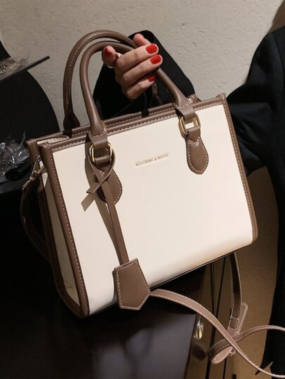 BELLEBORG Old Moeny Lightweight Business Casual Letter Detail Contrast Binding Square Bag For Women Rookies White Collar Workers For Teen Girls Women College Students Rookies White Collar Workers Perf