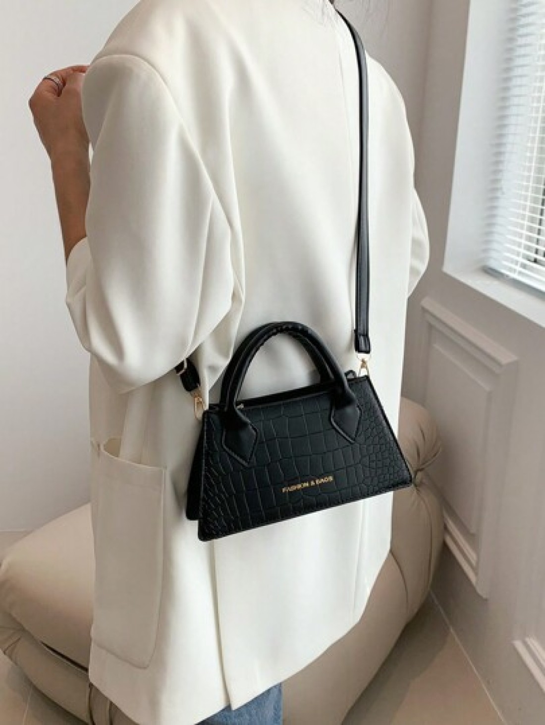 Lightweight Business Casual Small Square Bag Double Handle Crocodile Embossed Letter Pattern For Teen Girls Women College Students Rookies White Collar Workers Perfect For Office College Work Business