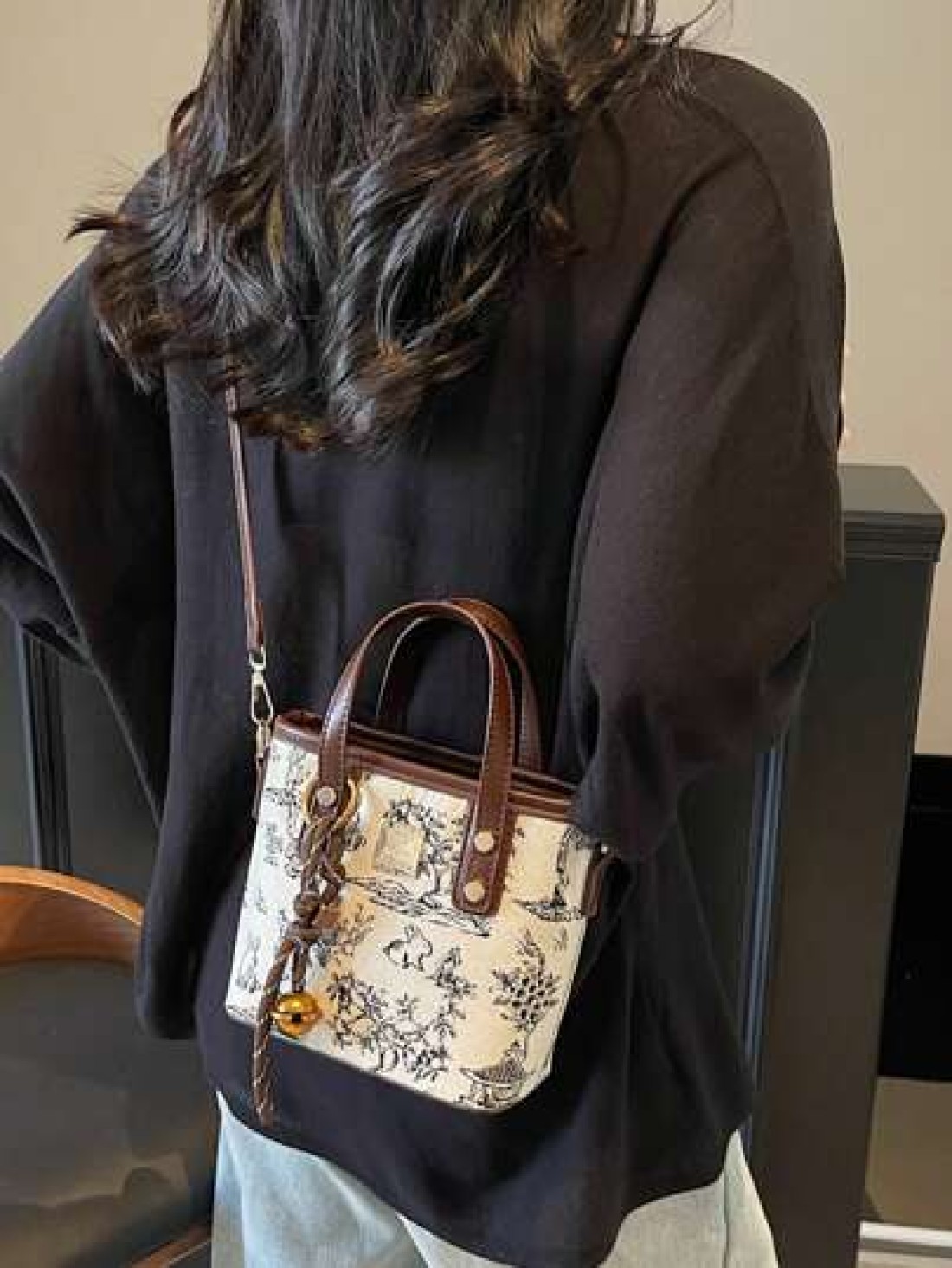 New Chinese Style Embroidered Small Handbag For Women 2025 New Fashion Shoulder Bucket Bag Stylish Spring Summer Versatile Crossbody Bag Best Mothers Day Gifts Women