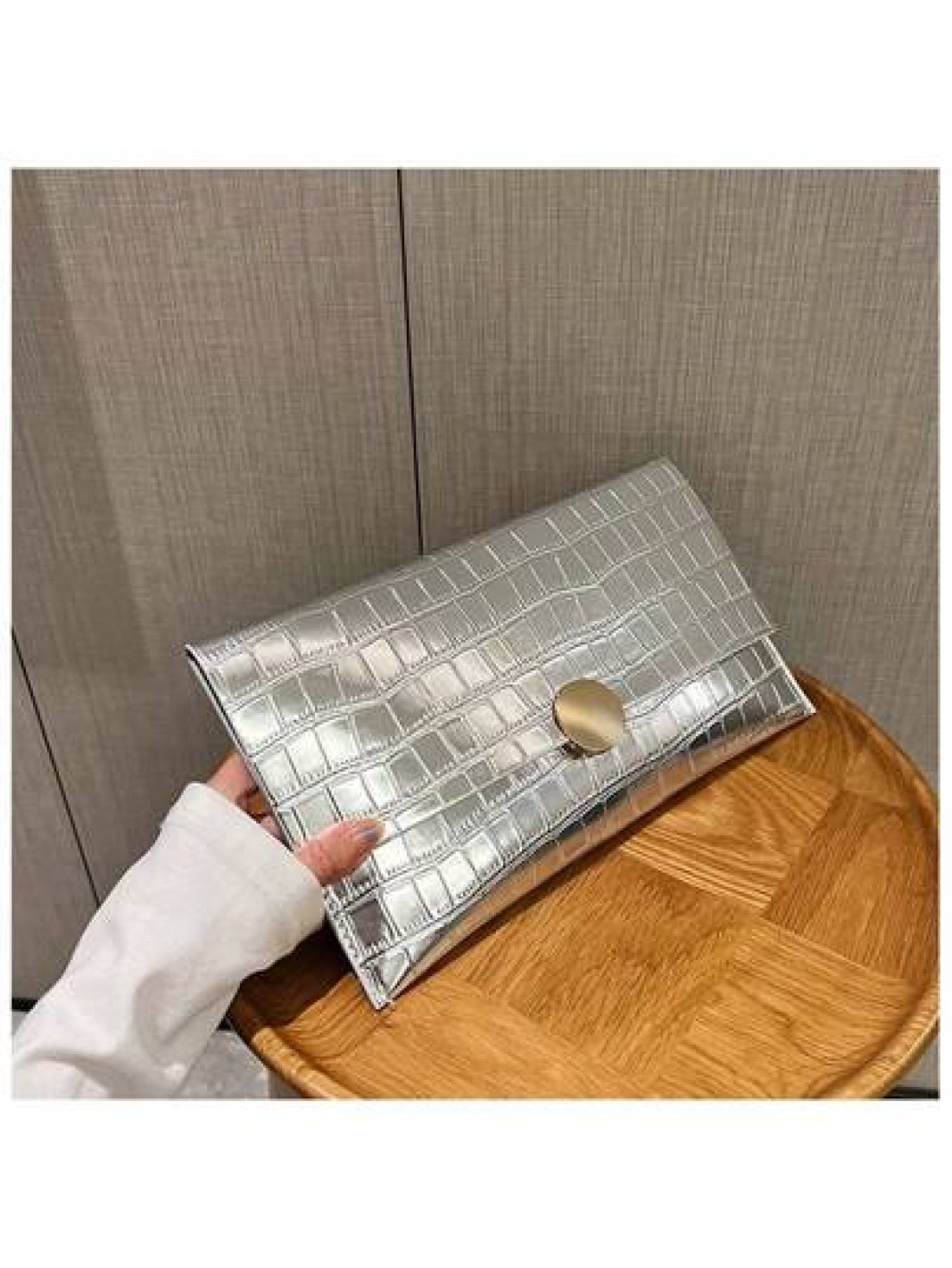 Crocodile Pattern PU Women s Clutch Bag Envelope Style Wallet With Metal Ring Buckle Unique Evening Bag Suitable For Parties Dances Weddings Formal Events