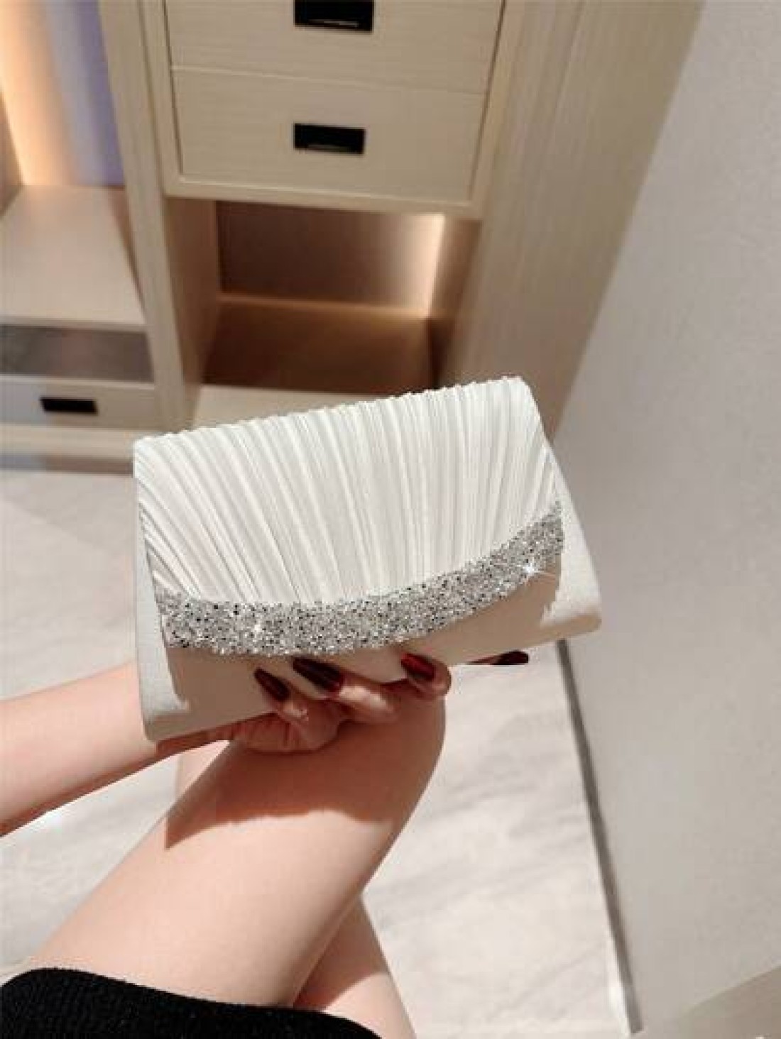 1pc Classic Pleated Satin Evening Dress Clutch Bag Formal Party Handbag Romantic Wedding Bridal Envelope Bag With Rhinestone Decor Chain Shoulder Bag Tready Party Bags Perfect For Party Wedding Prom D