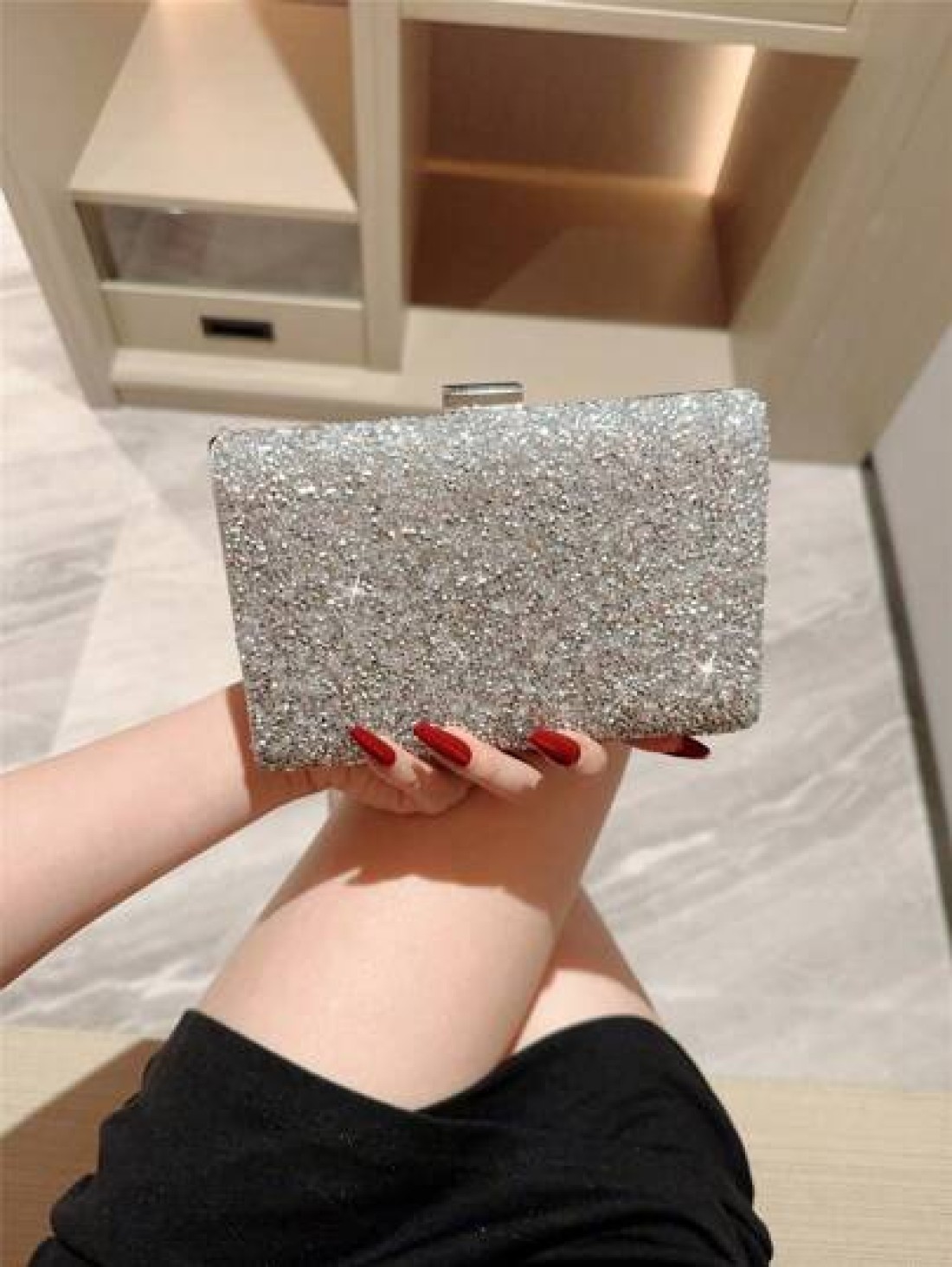One Shiny Rhinestone Encrusted Box Shaped Evening Clutch Bag For Women Elegant Luxury Formal Dress Mini Bag For Romantic Wedding Bridal Party Prom Chain Shoulder Bag Square Purse Perfect For Party Wed