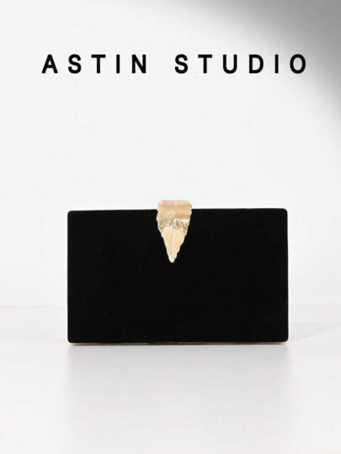 Women Classic Formal White Evening Clutch Bag With Leaf Metal Buckle Decor Box Shape Party Clutches Wedding Purse