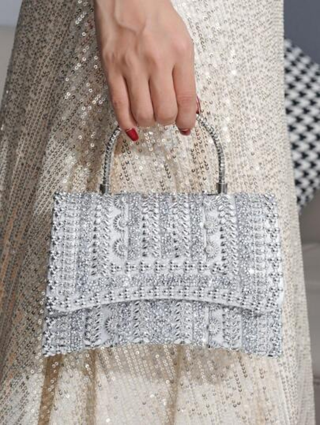 Elegant Silver Sparkling Rhinestone Decor Party Clutch Handbag Crystal Beaded Evening Bag For Women Formal Occasions Perfect For Party Wedding Prom Dinner Banquet Matching With Holiday Party Dress Eve