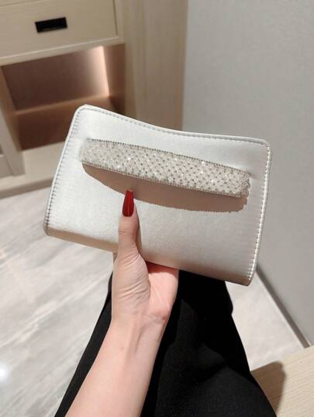 Women Exquisite Satin Fashion Evening Party Clutch Bag Dance Bag Romantic Wedding Bag Bridal Bag Banquet Bag Chain Bag Tready Bride Bag Perfect For Party Wedding Prom Dinner Banquet Matching With Wedd