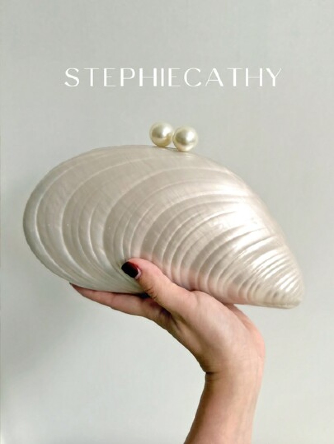 STEPHIECATHY Women s Fashion Glamorous Elegant Acrylic Clutch Magnet Closure Mussel Shell Shaped Handbag Fits Cellphone Long Chain Cross Body Evening Bag For Wedding Dinner Party Prom Banquet Gift Per