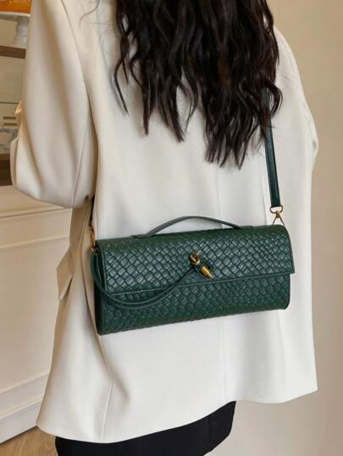 The 2025 New Collection Presents An Elegant Versatile And High End Women s Bag Ideal For Commuting And Gift Giving