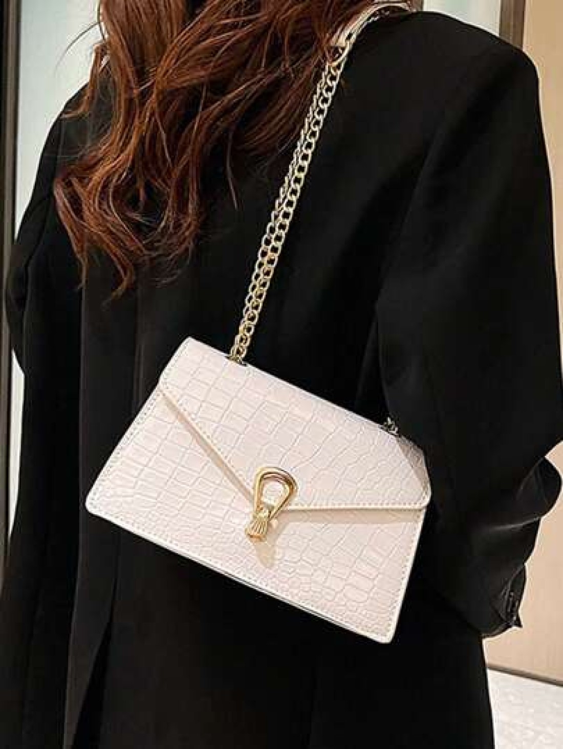 Crocodile Embossed Flap Chain Square Bag Lightweight Business Casual Small PU Leather Solid Color Square Shoulder Bag Perfect Sling Bag For Daily Use For Teen Girls Women College Students Rookies Whit