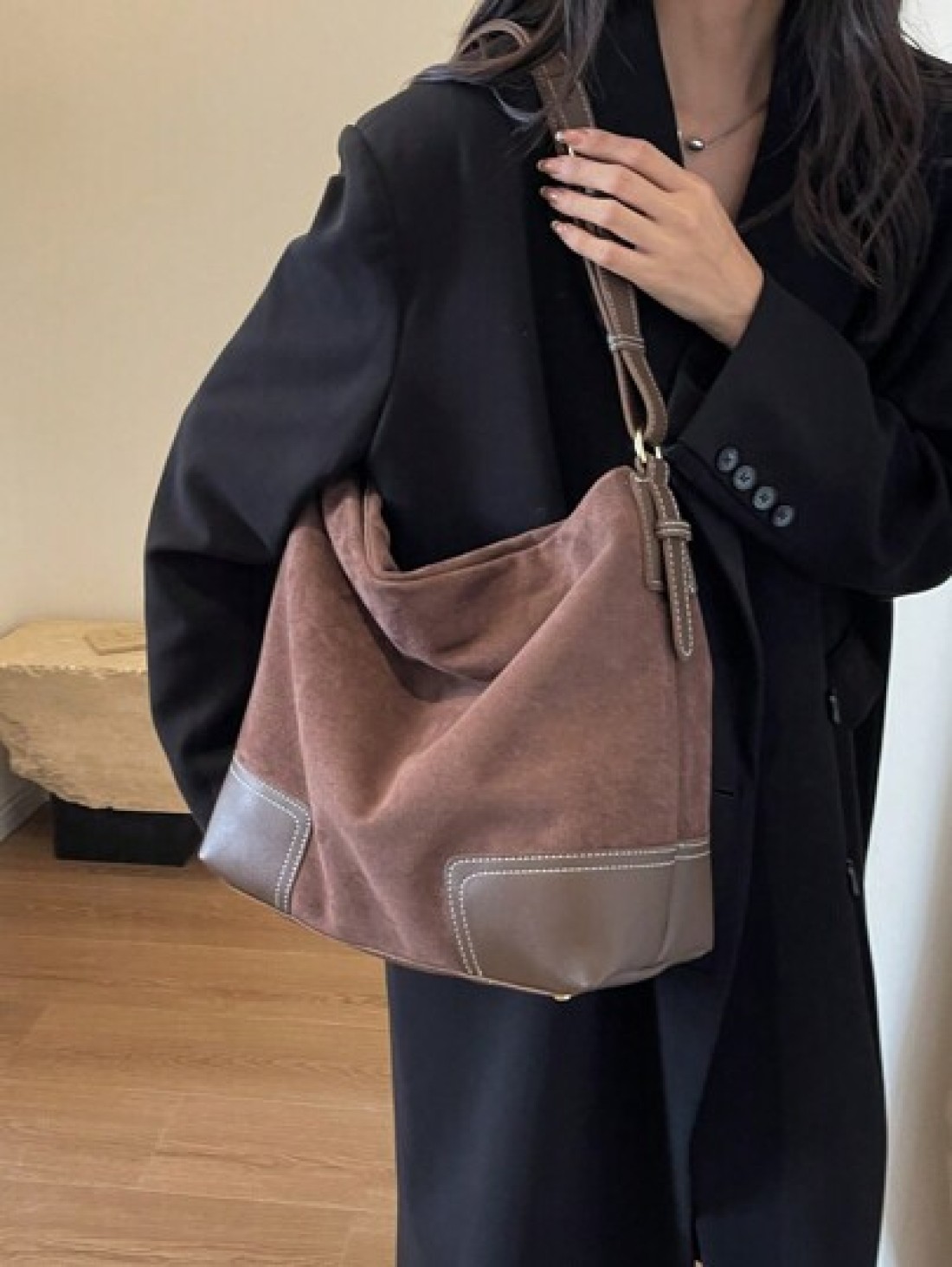 Fashion Casual Versatile Retro Solid Color Women Shoulder Bag