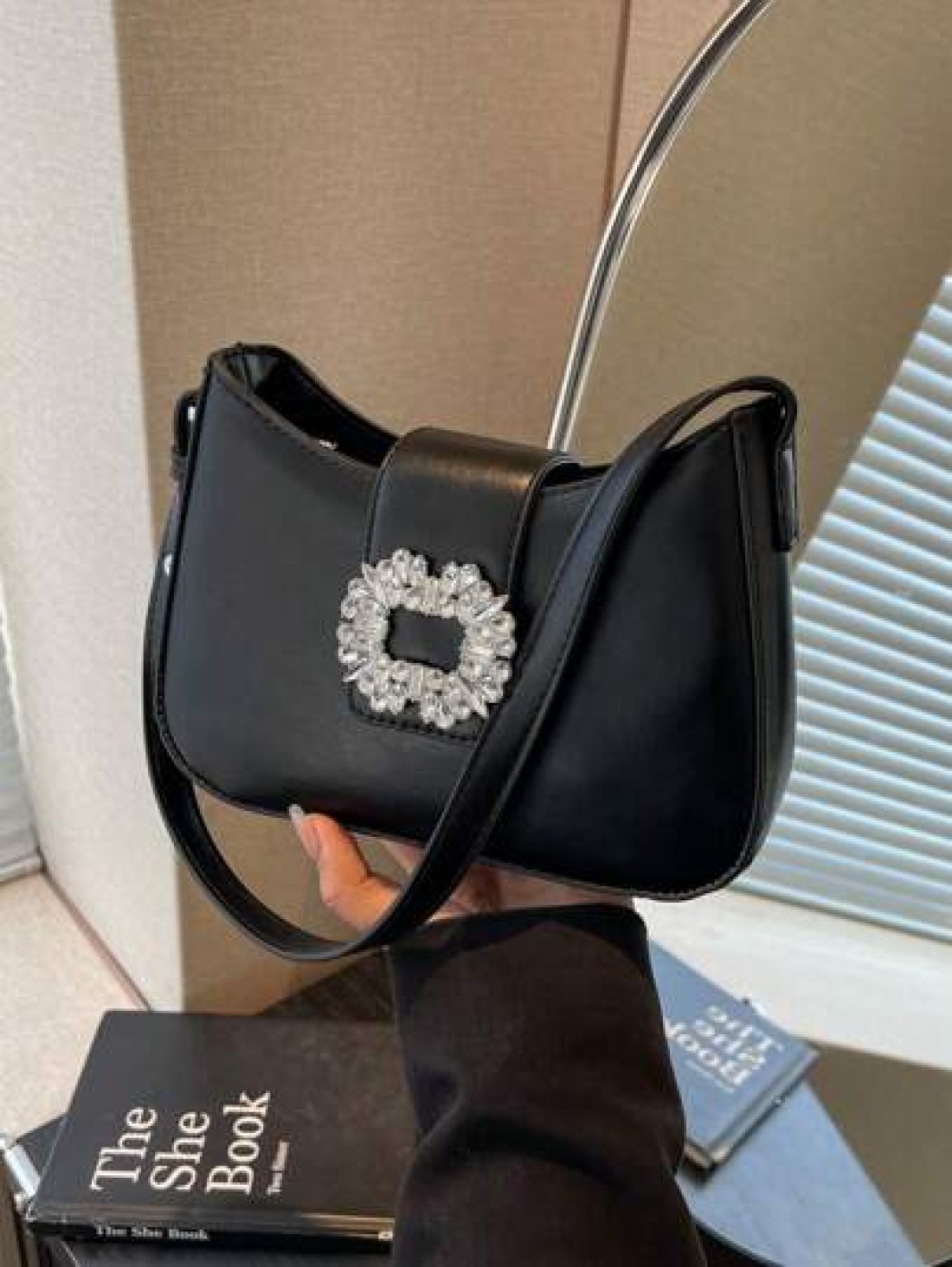 Shoulder Bag With Rhinestone Decorative Armpit Bag Versatile And Fashionable Rhinestone Glitter Saddle Underarm Bag PU Leather Textured Bag Purse Fashion Versatile Bag