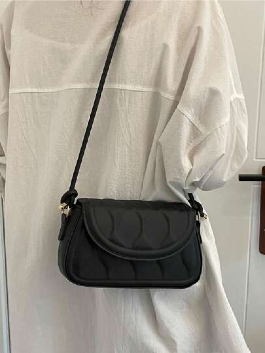 Fashionable Women s Shoulder Bag With Flap Closure Crossbody Bag Pu Material Ideal For Daily Use Shopping Valentine s Day Gift