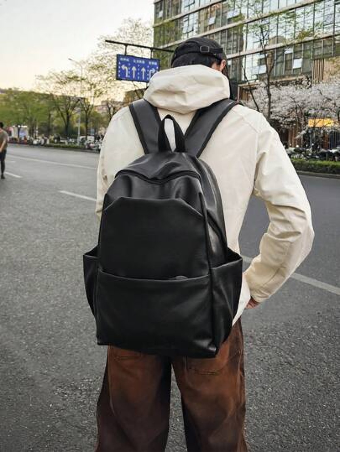 Men s Simple Functional Backpack Large Capacity Water Repellent Oil Wax Leather Material Multi Compartment And Multi Compartment Wear Resistant Backpack Sponge Buffer Zone On The Back Widened Comforta
