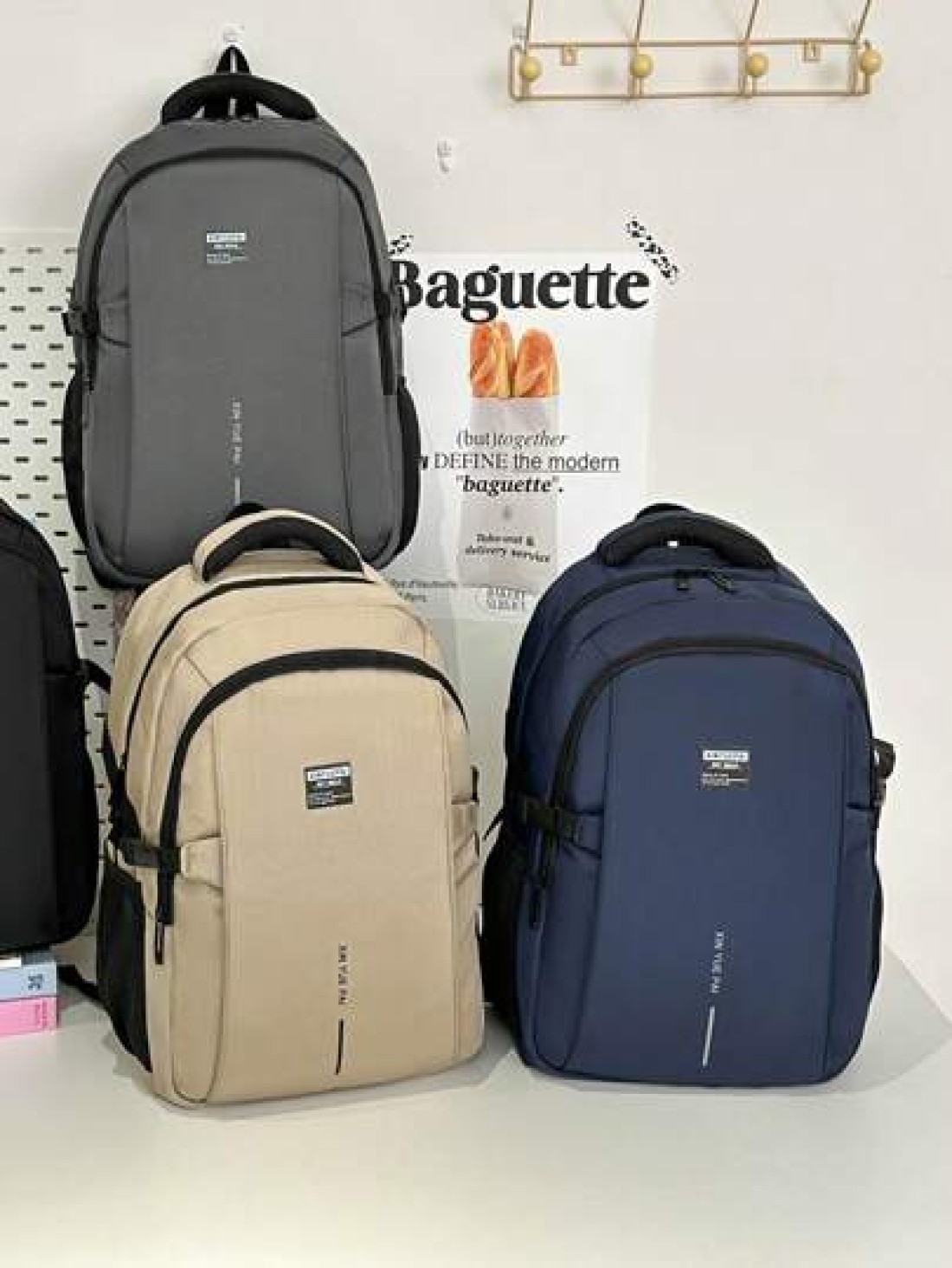 Fashionable Men s Large Capacity Backpack With High End Fabric For Travel And Business