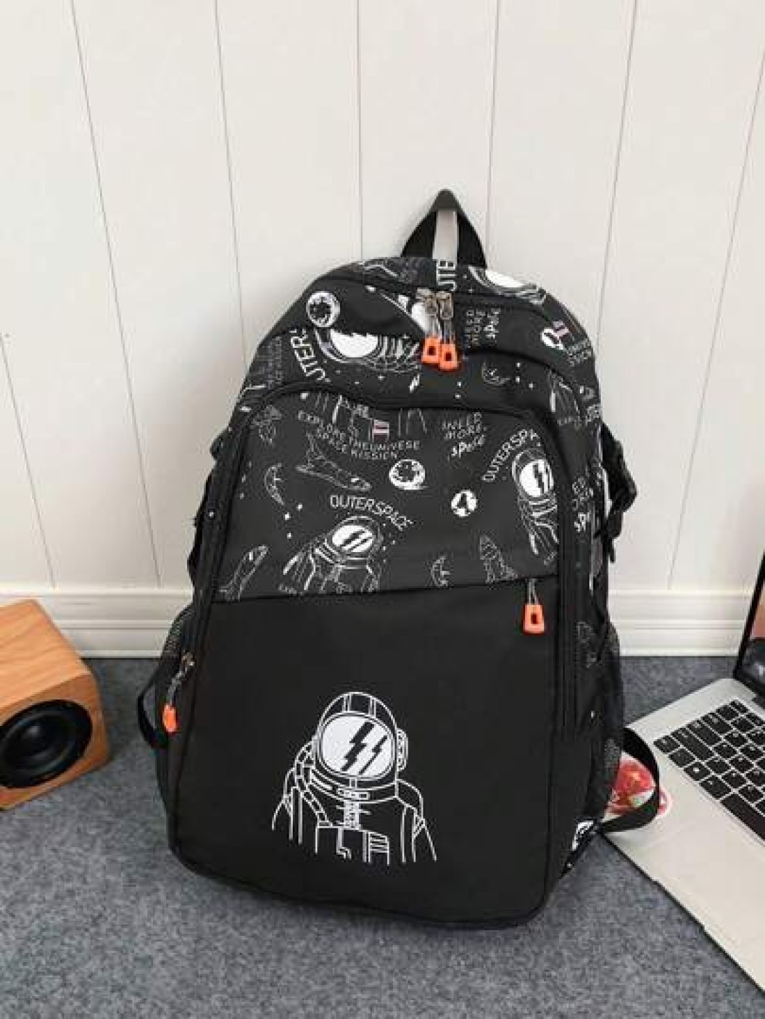 1pc Unisex Nylon Space Boy Printed Backpack With Letter Print Zip Closure Fashionable Casual Shoulder Bag For School