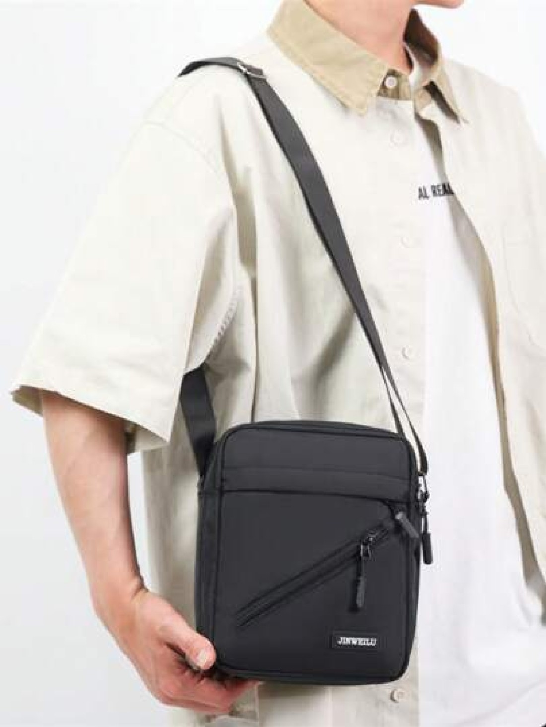 Fashion Large Capacity Men Shoulder Bag Travel Small Square Bag
