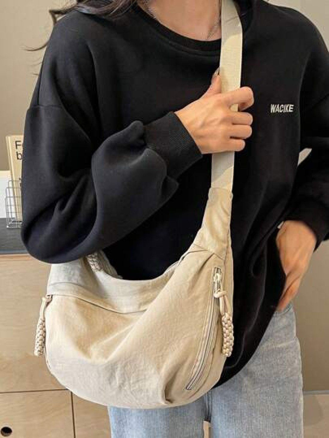peach tree 1pc Peach Tree Crescent Moon Crossbody Bag Versatile Casual Large Capacity Adjustable Shoulder Strap Multi Pockets Vintage Lightweight Water Washed Nylon Material Christmas Men Bag Vacation
