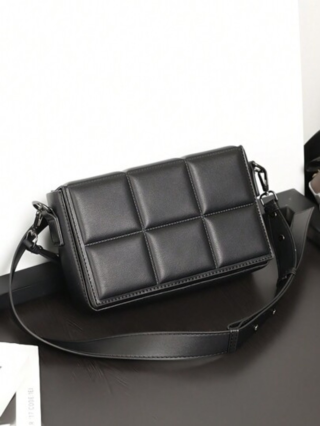 1pc New Arrival Checkered Pattern Pu Leather Bag Casual Business Shoulder Bag Crossbody Bag Sling Bag Side Bag Square Bag For Holiday Travel Essentials School Bag For College Students Hiking Winter La