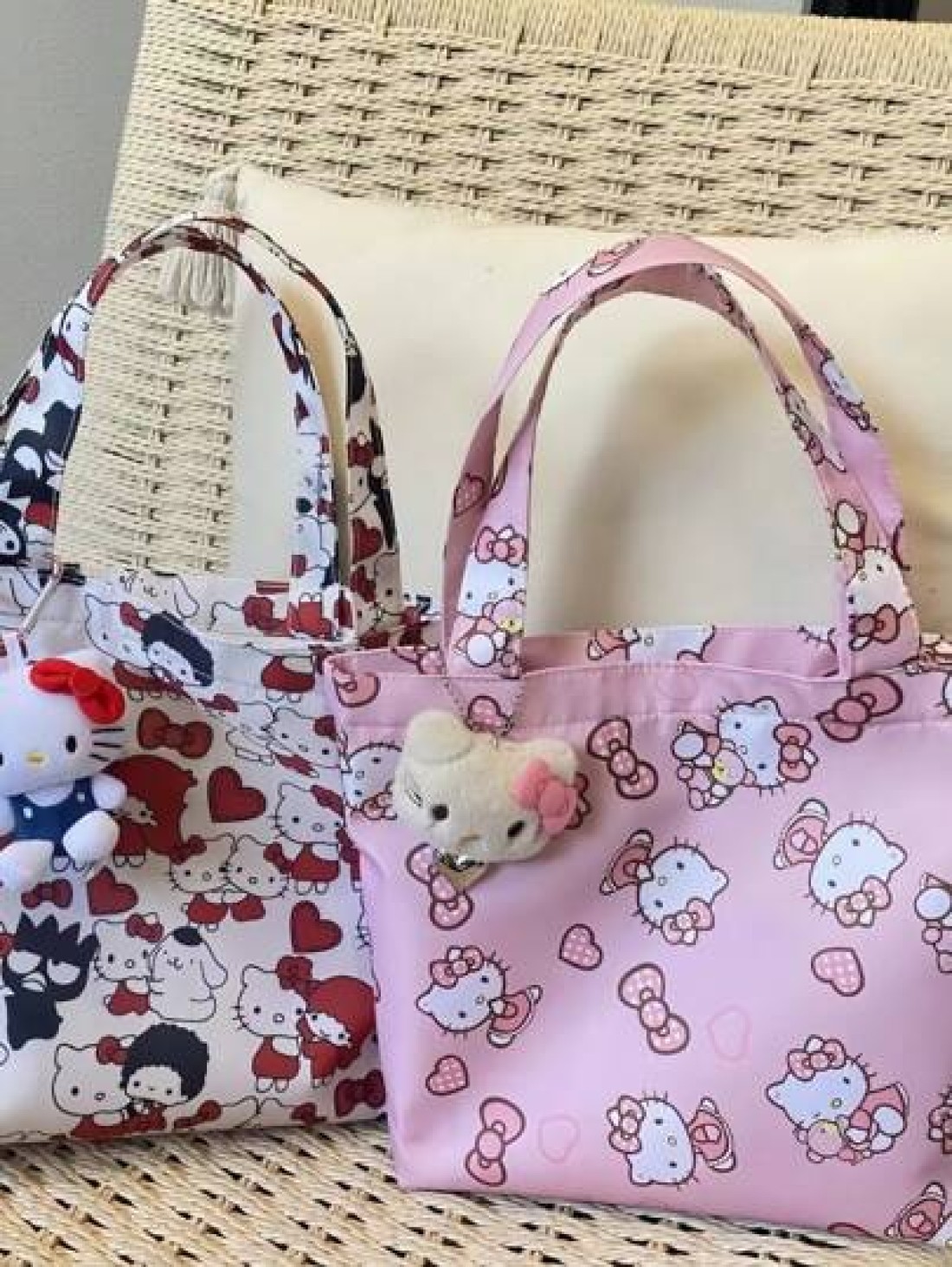 Sanrio Sanrio HELLO KITTY Women s Cute Cartoon Canvas Tote Bag Zipper Design High Quality Multi Function Storage Bag School Backpack Outdoor Bag Decorative Bag Shopping Bag Women Gift Graduation Mothe