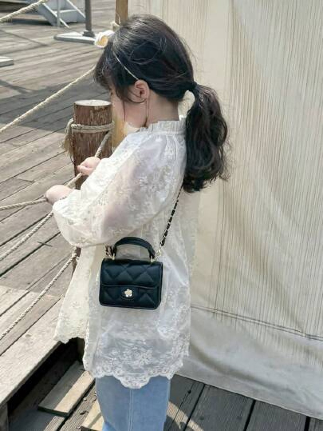 New Fashionable Mini Square Handbag With Embroidered Design