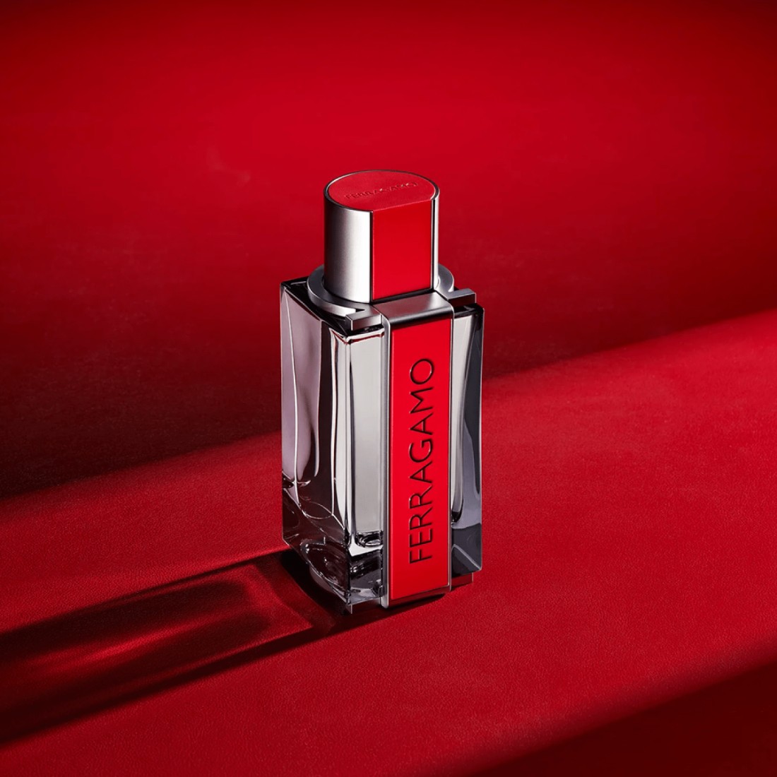 Salvatore Ferragamo Red Leather for Men - Eau De Parfum
