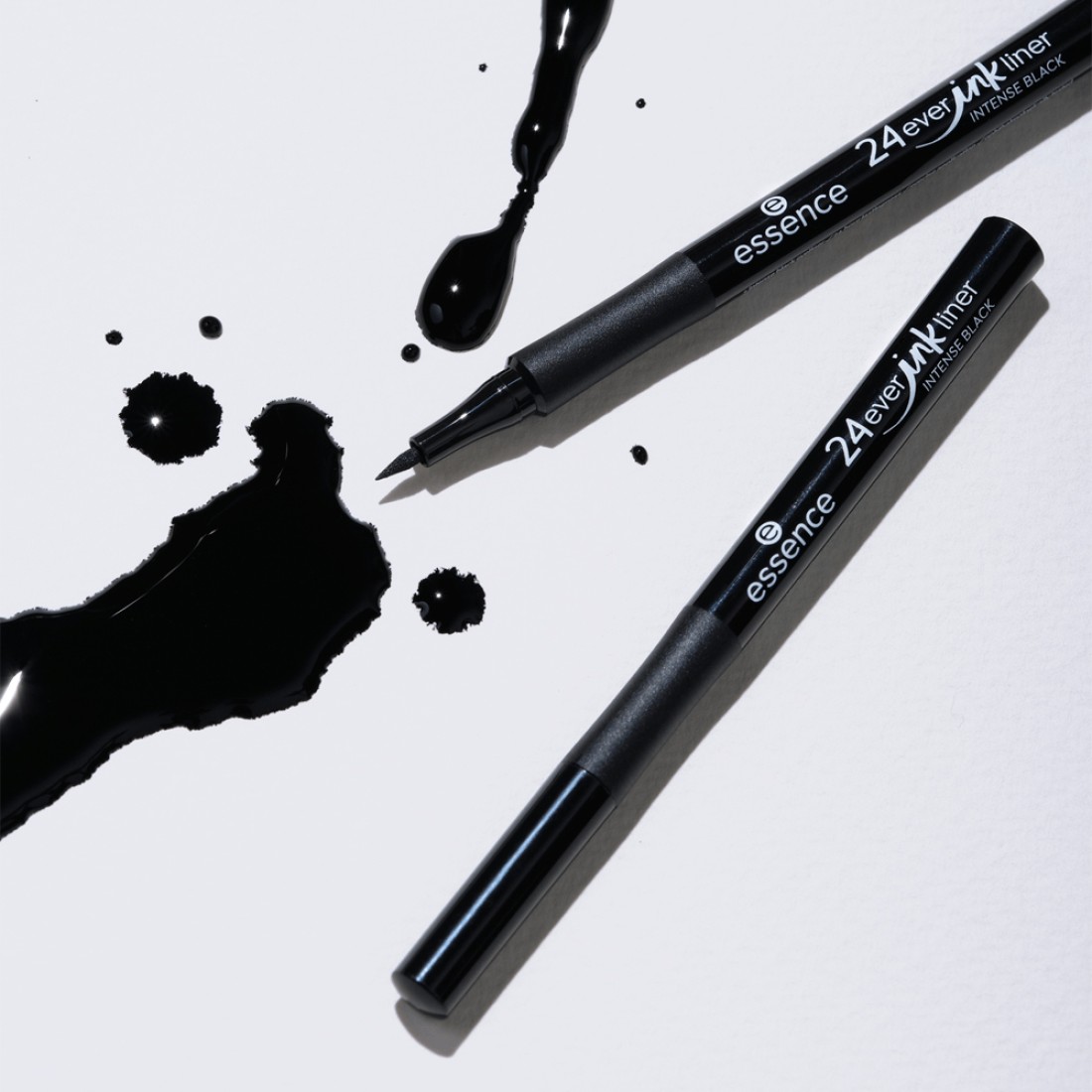 Essence 24ever ink liner - Intense Black