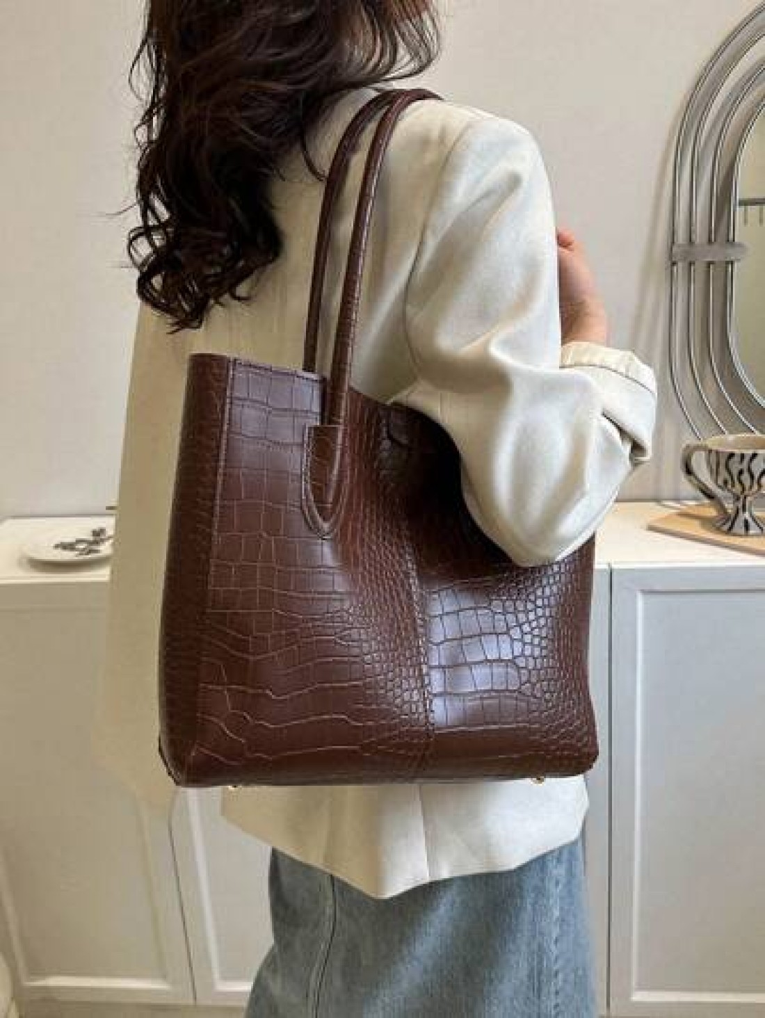 Vintage Tote Bag Women s 2025 New Fashion Commuter Bag Versatile Large Capacity Shoulder Bag
