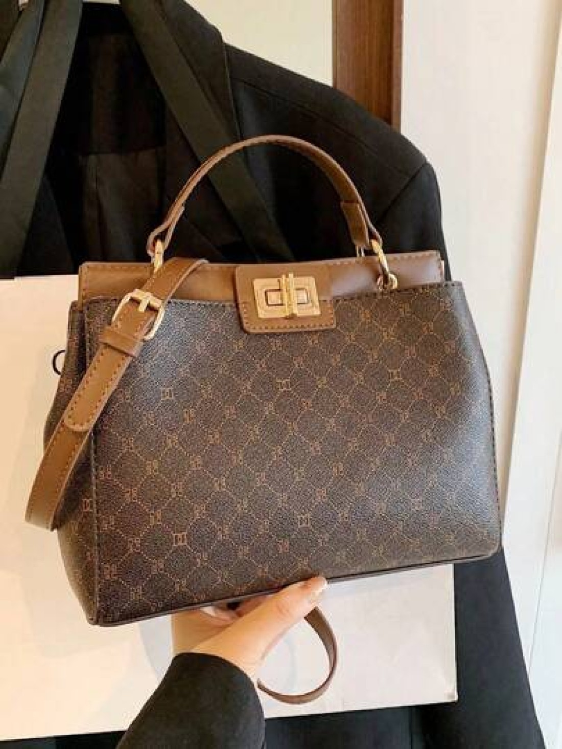 Fashion 2024 Sells European And American Retro Ladies Custom Printed Scratch Resistant Materials Holiday Gifts Middle Aged Mother Bags Large Capacity To Meet Daily Travel And Shopping Occasions And Ca