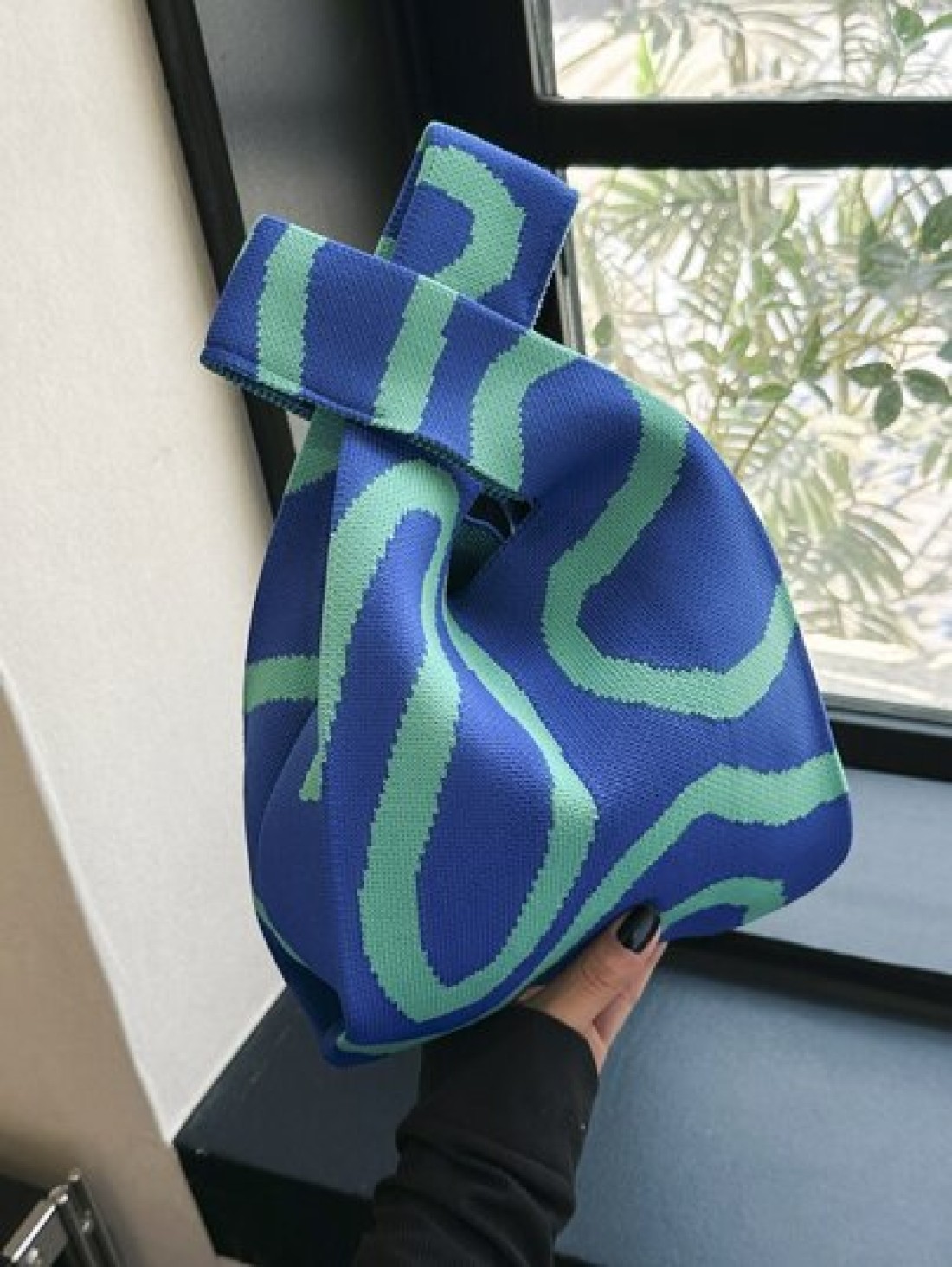 duke bear Knot Bag Ladies Geometric Pattern Crochet Bag Suitable For Vacation 1 Piece Mini Crochet Bags Handheld Bag Geometric Pattern Knitting Crochet Breathable Lightweight Foldable Pocket Suitable