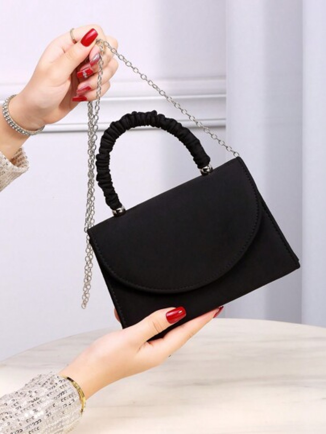 Glamorous Elegant Exquisite White Wedding Bag Ruffled Handle Flap Square Bag Dinner Bag Evening Bag For Party Girl Woman For Female Perfect For Party Wedding Prom Dinner Banquet For Best Gift For Wome