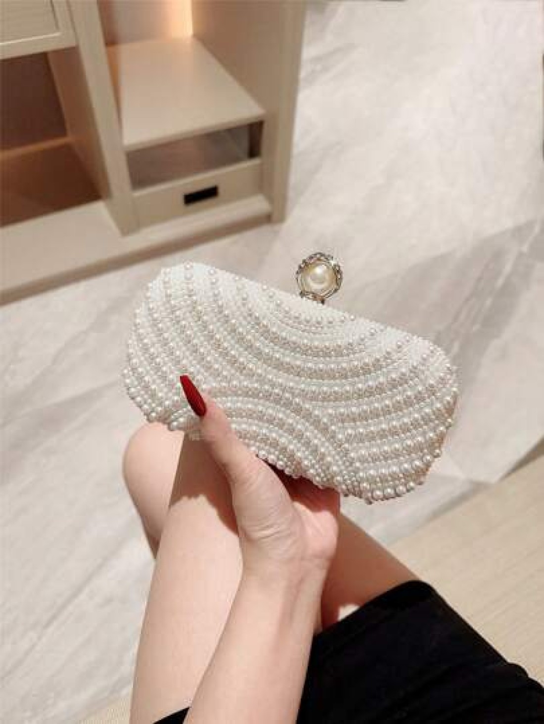 1pc Elegant Faux Pearl Box Shape Evening Clutch Bag White Romantic Wedding Party Purse Luxury Rhinestone Decor Evening Gown Bag Formal Party Crossbody Chain Bag Perfectly Matching With New Years Outfi