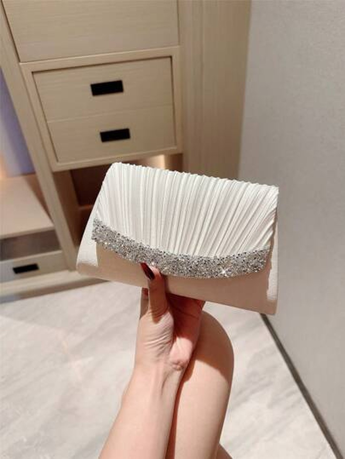 1pc Classic Pleated Satin Evening Dress Clutch Bag Formal Party Handbag Romantic Wedding Bridal Envelope Bag With Rhinestone Decor Chain Shoulder Bag Tready Party Bags Perfect For Party Wedding Prom D