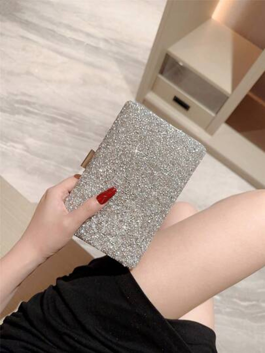 One Shiny Rhinestone Encrusted Box Shaped Evening Clutch Bag For Women Elegant Luxury Formal Dress Mini Bag For Romantic Wedding Bridal Party Prom Chain Shoulder Bag Square Purse Perfect For Party Wed