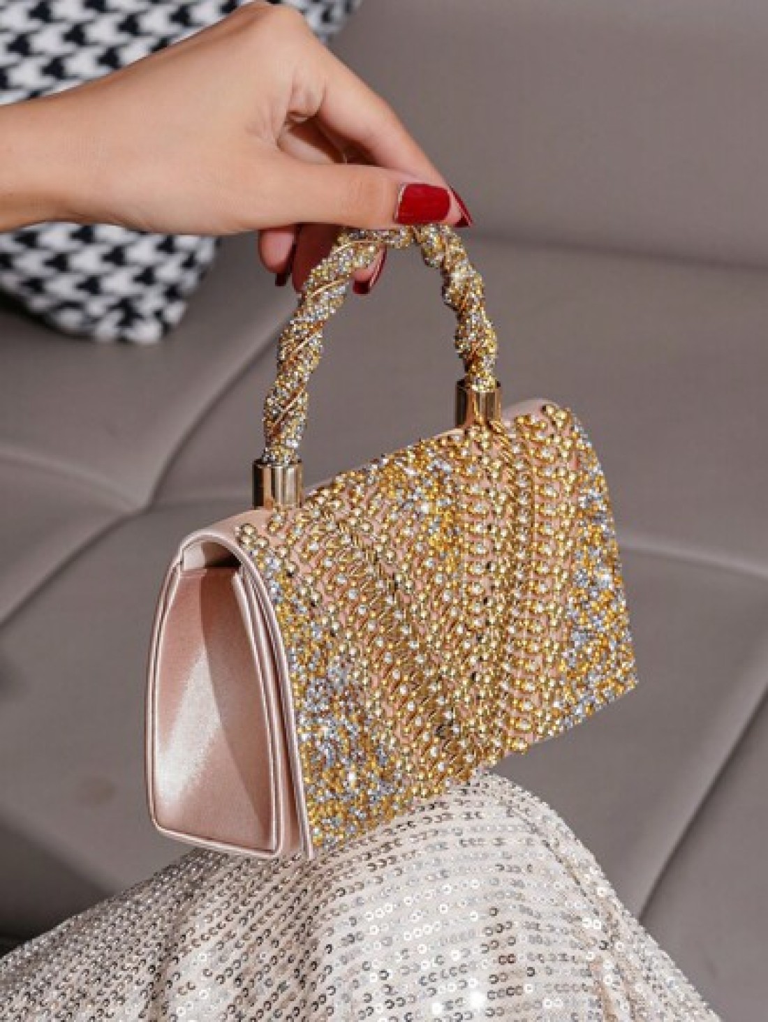 Evening Rhinestone Embellished Decorative Clutch Handbag European And American Style Women s Party Bag Fashionable Evening Bag Glamorous Rhinestone Bag