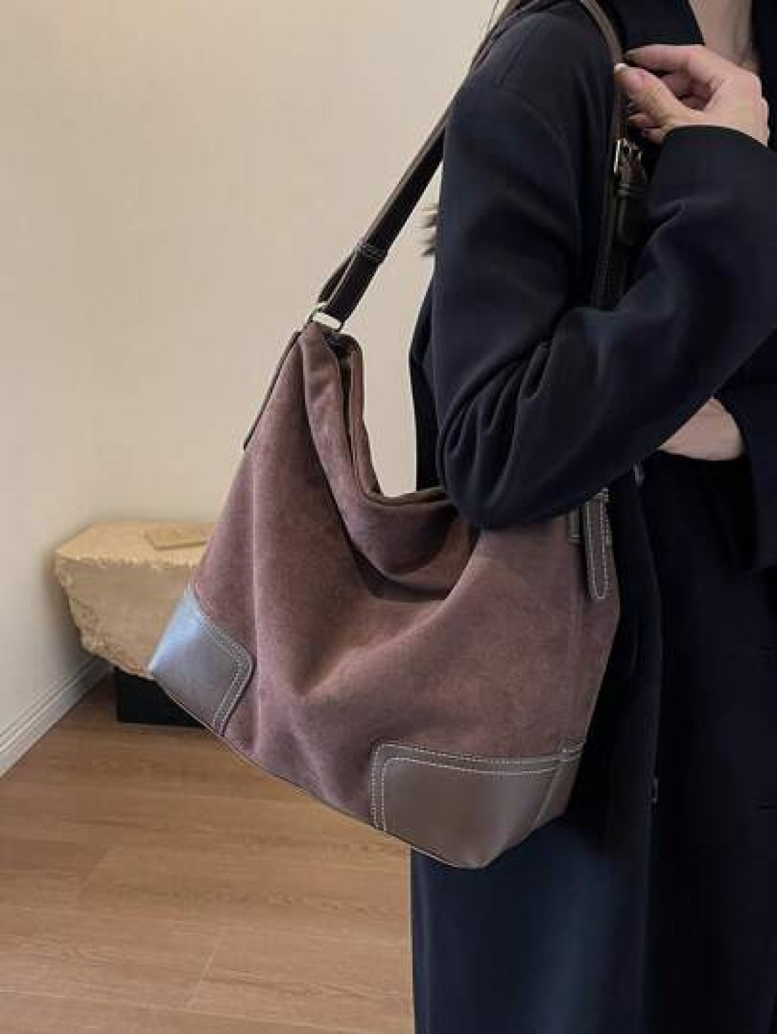 Fashion Casual Versatile Retro Solid Color Women Shoulder Bag