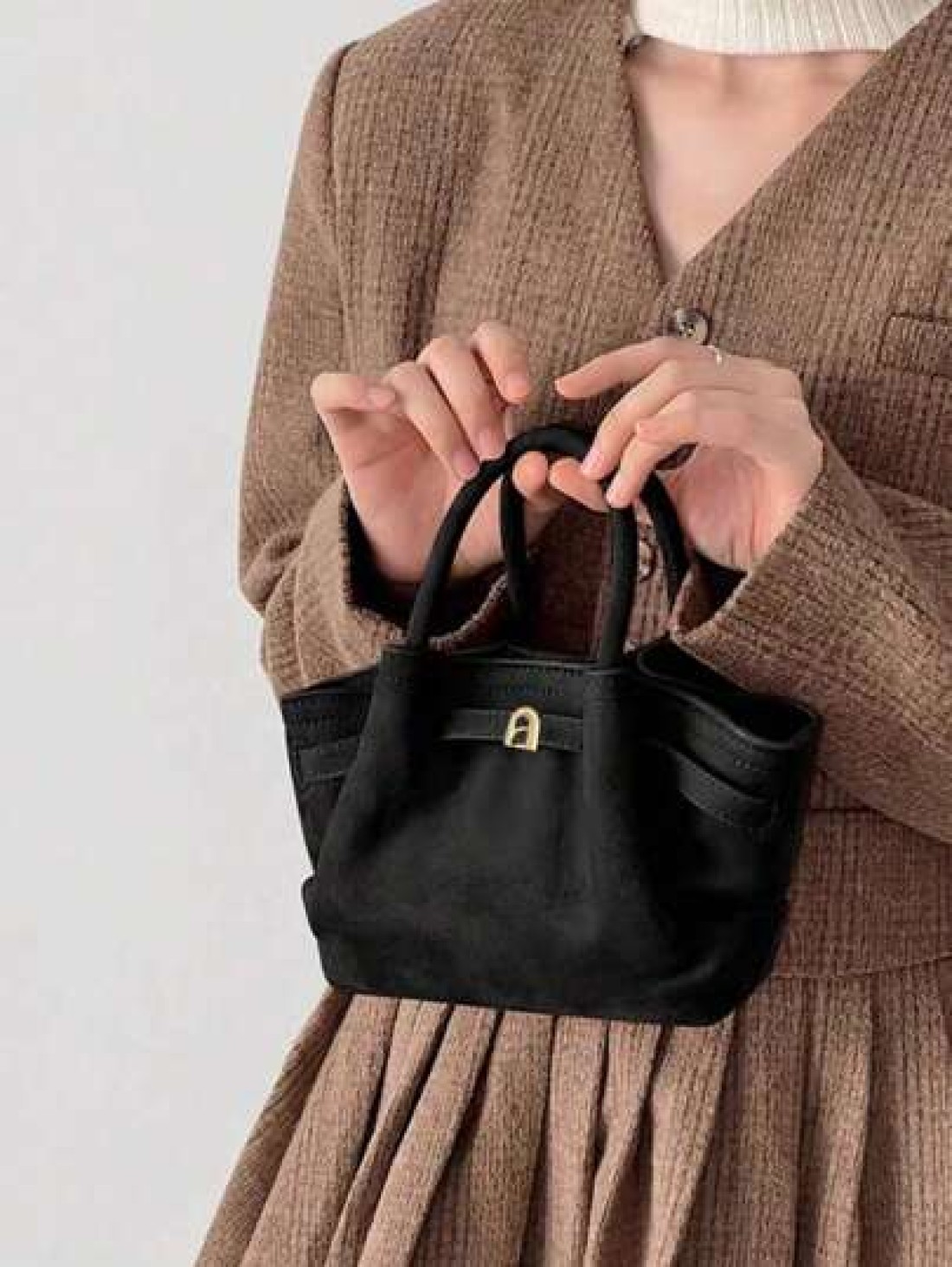 European And American Niche Design Suede Leather Bucket Bag With Buckle Women Street Handbag For Autumn Winter Shopping Commuting Party Gift