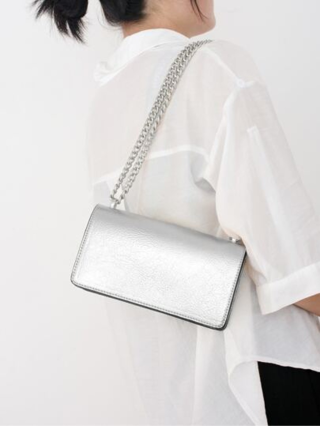 Lightweight Business Casual Metallic Minimalist Chain Flap Square Bag For Teen Girls Women College Students Rookies White Collar Workers Perfect For Office College Work Business Commute Outdoors Trave