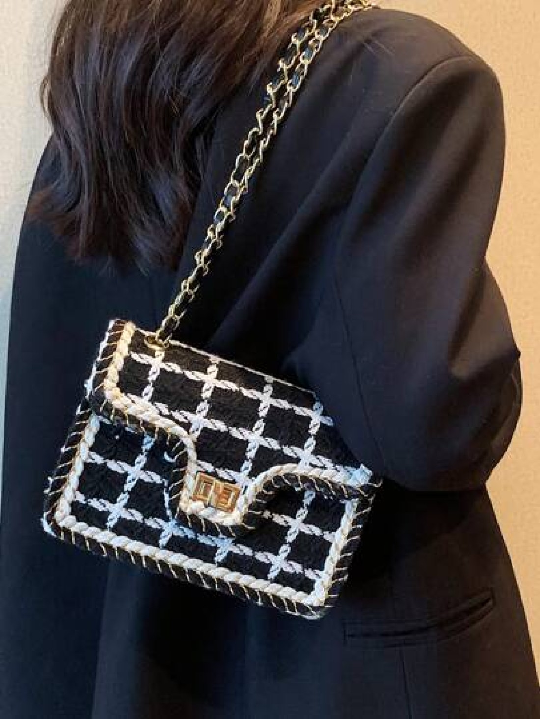 New Simple And Fashionable Black And White Plaid Woolen Single Shoulder Crossbody Small Square Bag Suitable For Women s Vacation Travel Daily Use Dating Gifts