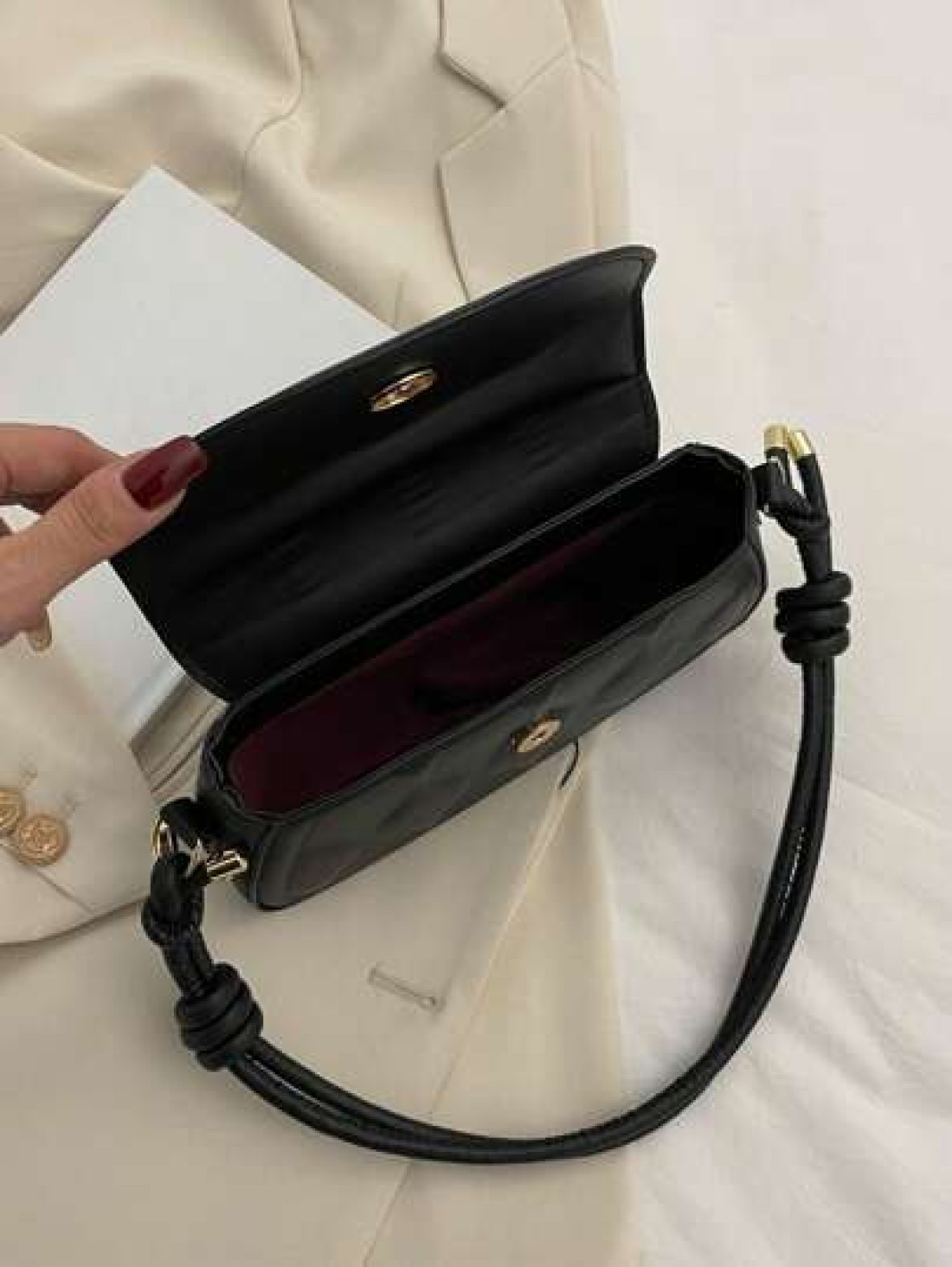 Fashionable Women s Shoulder Bag With Flap Closure Crossbody Bag Pu Material Ideal For Daily Use Shopping Valentine s Day Gift