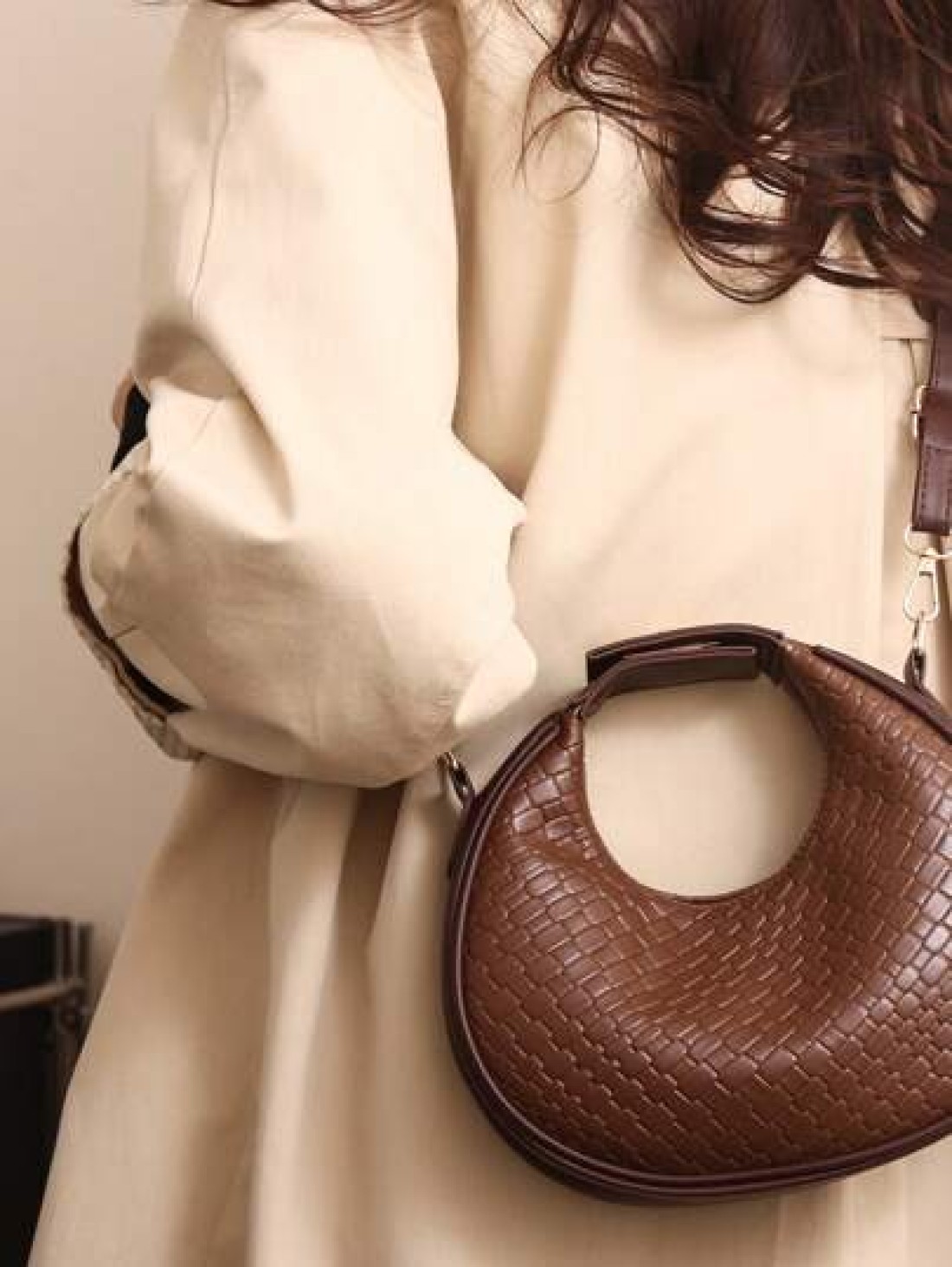 European American Fashion New Women Shoulder Bag Versatile PU Casual Handbag Elegant Shoulder Bag Personality Tote Bag Adjustable Strap Zipper Closure Can Hold Phone Simple Cosmetics Suitable For Ladi