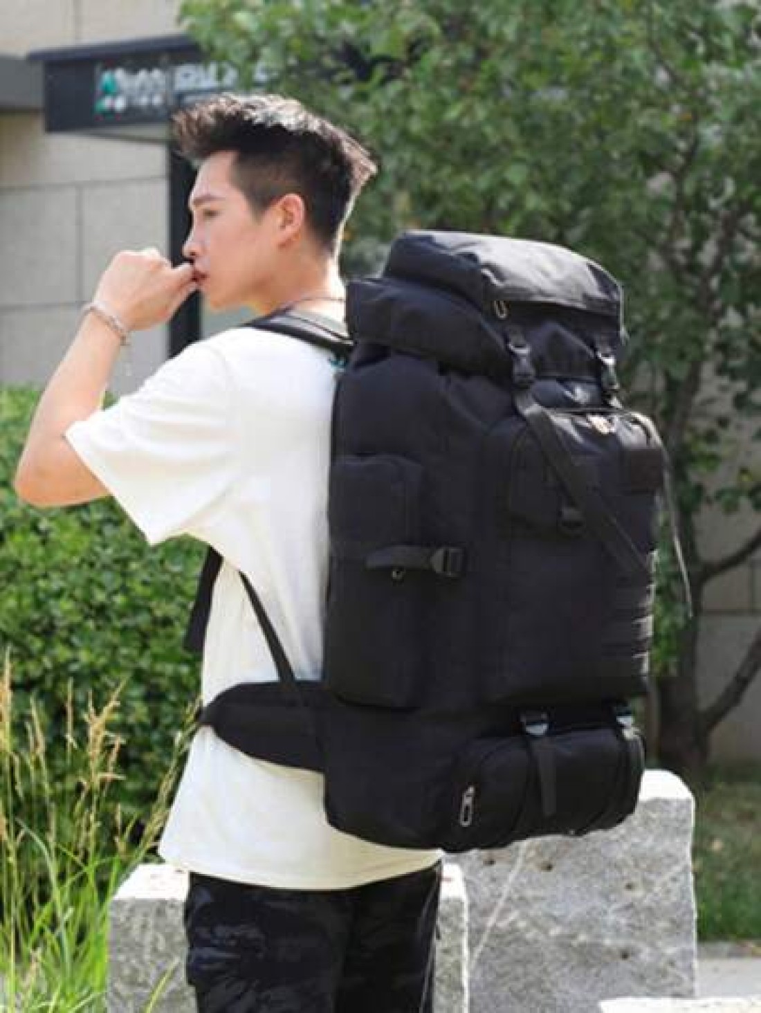 1PC 80L Waterproof Camo Backpack Hiking Camping Backpack Travel Rucksack Outdoor Sports Climbing Bag Christmas Winter Christmas Gifts Bag Travel Bag School Bag Computer Sports Bag Merry Christmas Men
