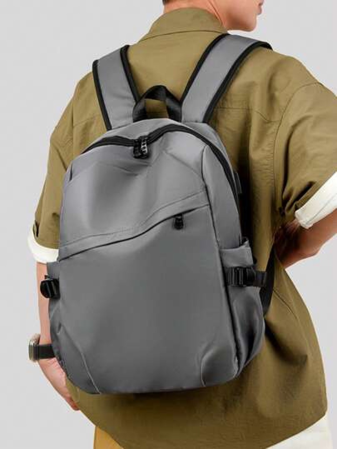 1pc Fashion Sports Backpack High Capacity Commuting Bag Suitable For College Students Casual Business Sports Travel