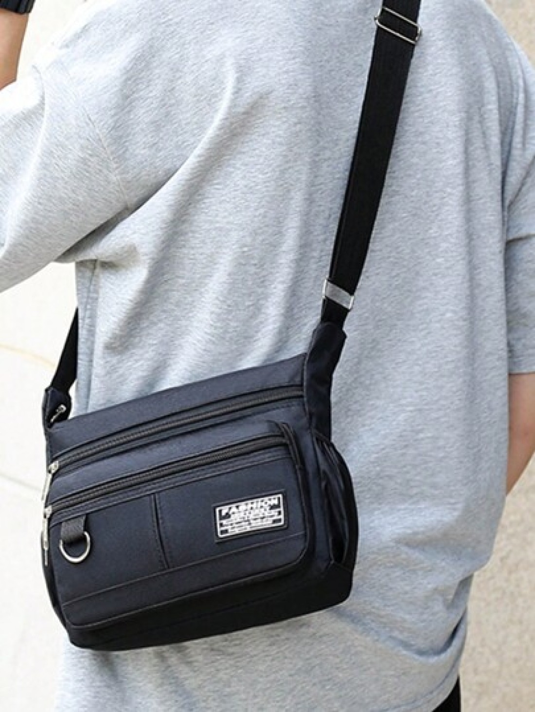 Men s Shoulder Bag With Multiple Pockets Messenger Bag University Sling Bag Cross Body Bag Gift College Bag Gifts Men Bag Crossbody Bag Winter Travel Rider Bag Beach Bag Black Bag Student Large Capaci
