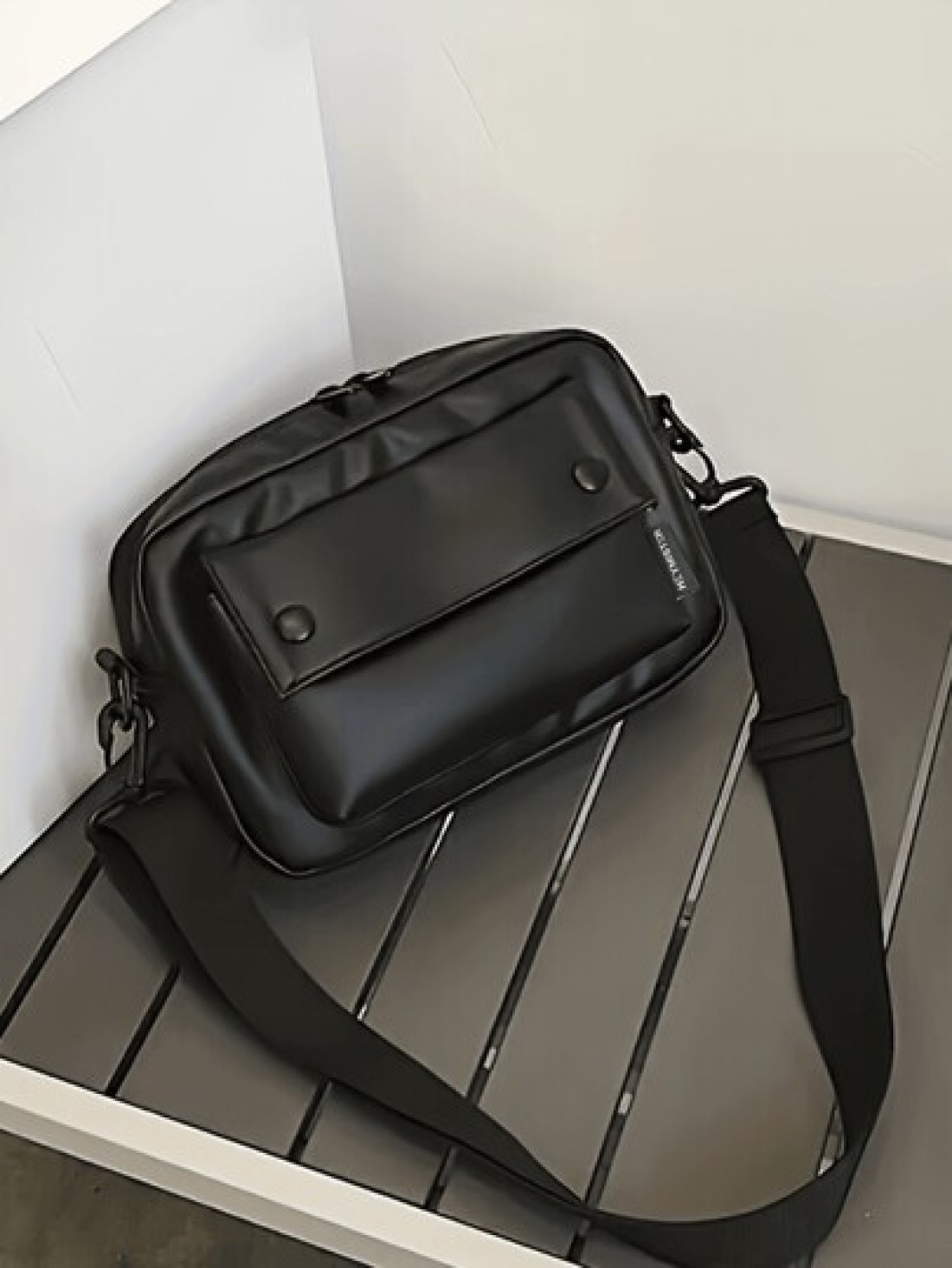 Men s Pu Shoulder Bag Chest Bag Coin Purse Messenger Bag Winter Hoiday Tote Bag Fany Pack Beach Bag Gym Bag Black Bag Hiking Large Capacity Multi Functional Portable Vacation Hip Bag Christmas Gifts V