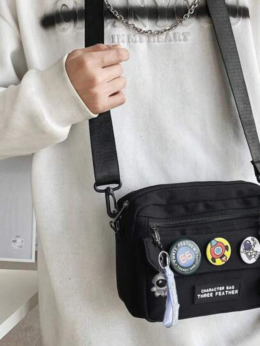 Men s Decorative Badge Alphabet Pattern Square Bag Strap Pendant Crossbody Bag Sling Bag Shoulder Bag Side Bag Square Bag For Holiday School Bag For College Students Summer Gifts Old Money Christmas T