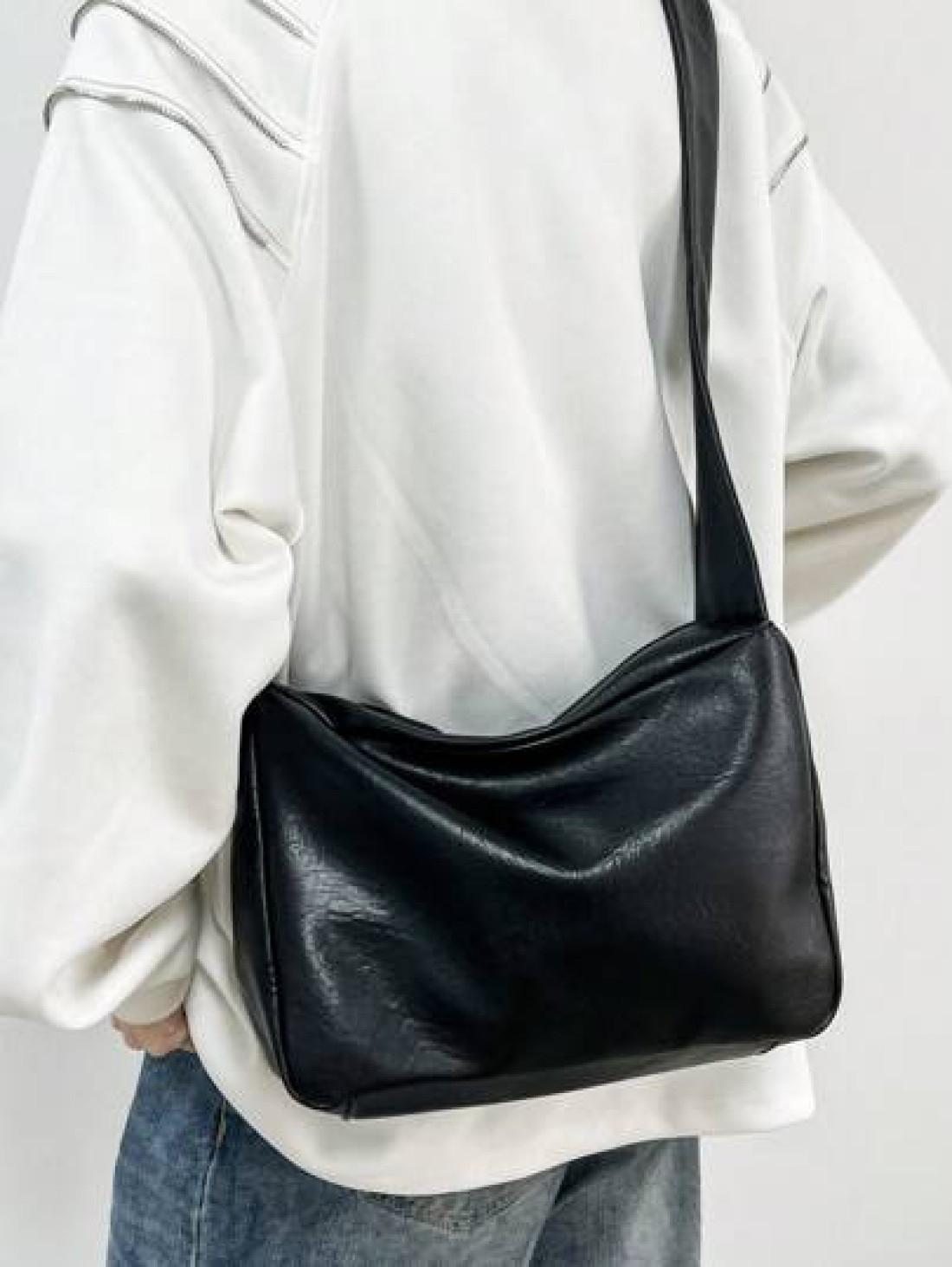 Casual Fashion Men Minimalist PU Water Proof Crossbody Bag With Wide Strap Square Shape And Single Compartment For Daily Commute Or Traveling Sling Bag Work Weekend Camping Black Bag Hiking Large Capa