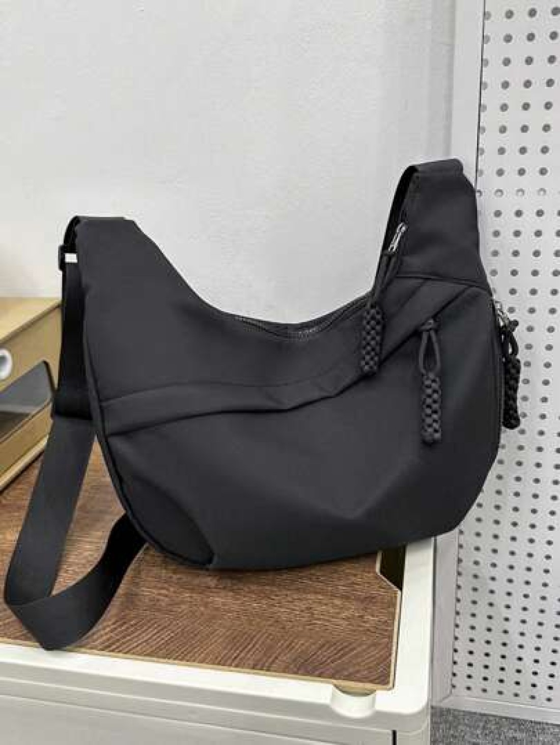 Shoulder Bag Men s Y Brand New Sports Crossbody Bag Casual Versatile Lightweight Commuting Backpack Sling Side Bag Work Weekend Travel Camping Summer Gym Vacation Holiday Carry On Nylon Black Personal