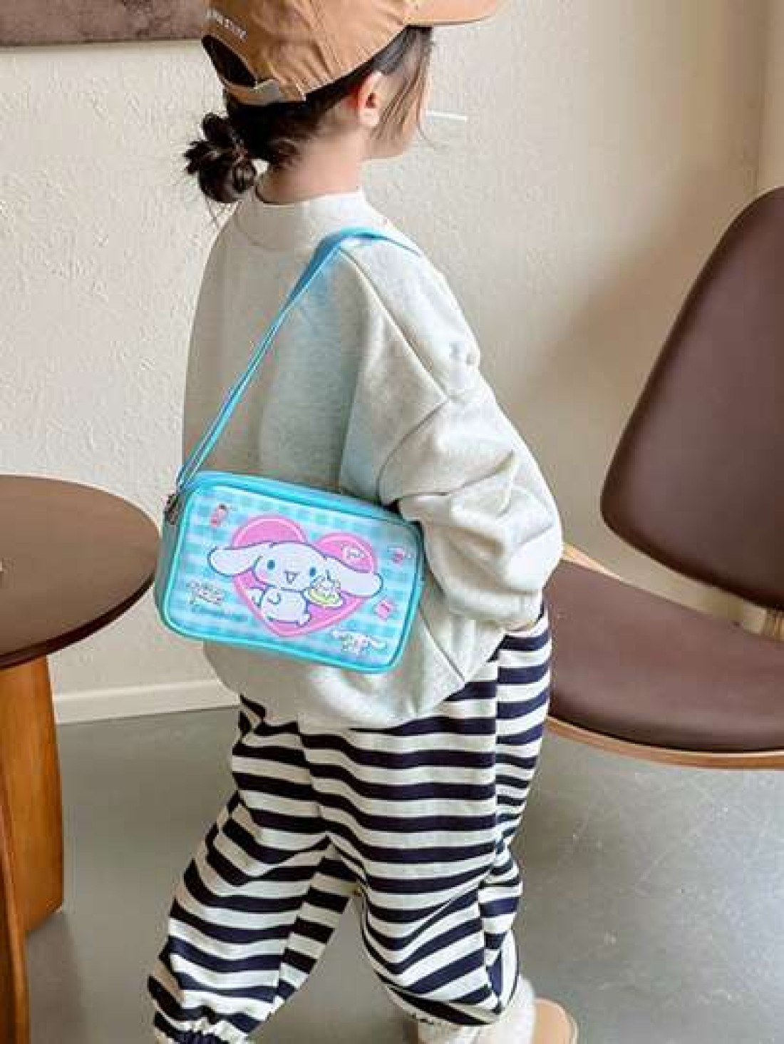 Sanrio قطعة واحدة حقيبة كتف صليب صغيرة للبنات بتصميم Kuromi وCinnamoroll من جلد البولي يوريثان، حقيبة مربعة للأطفال