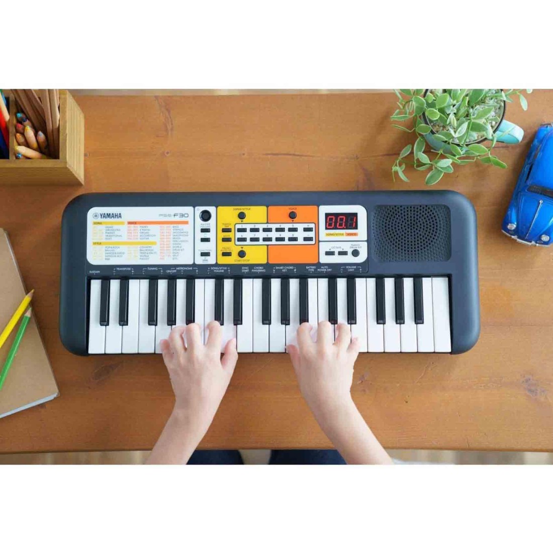 Yamaha 37-Key Musical Keyboard PSS-F30 Black